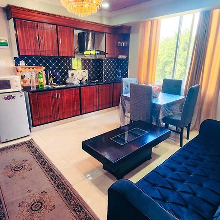 Delano Residence Murree Esterno foto