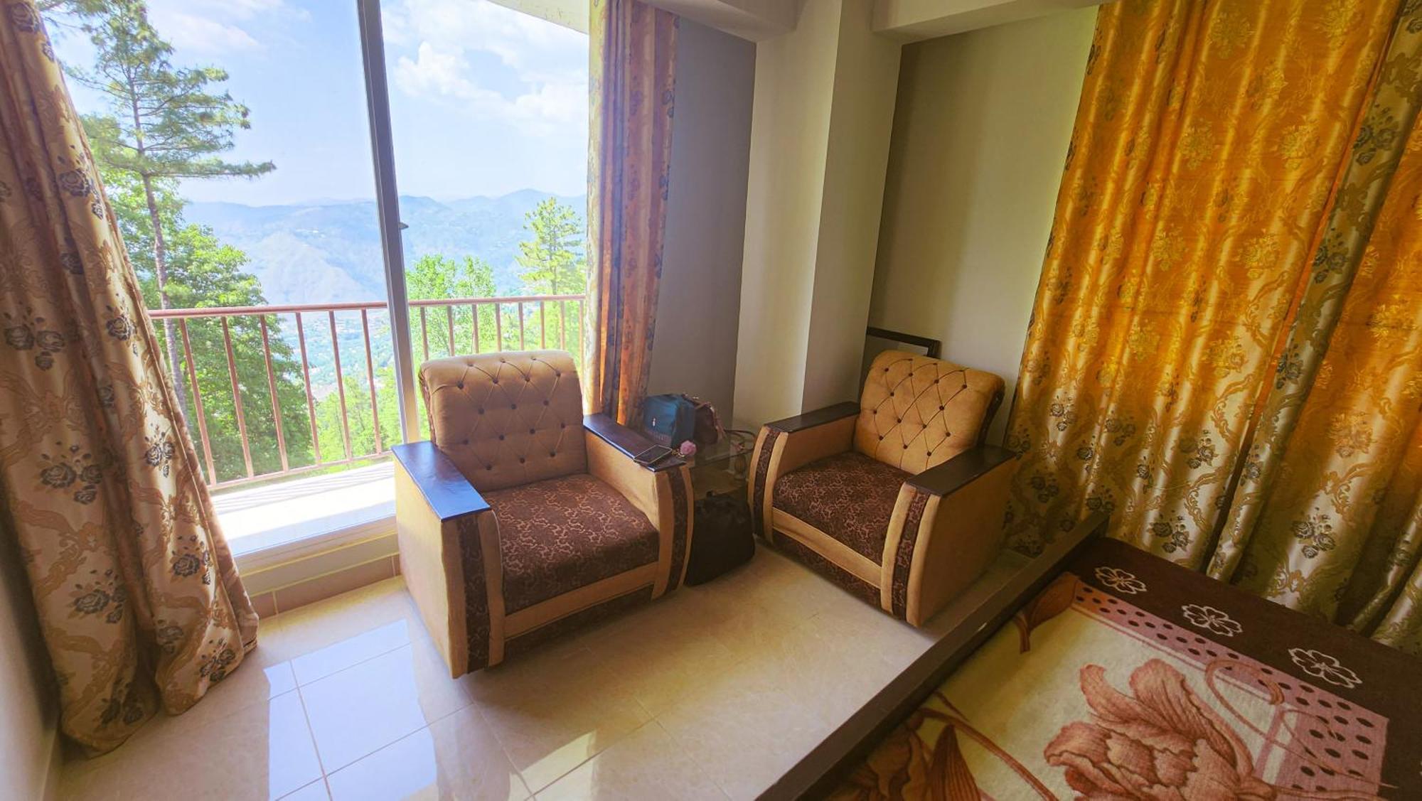 Delano Residence Murree Esterno foto