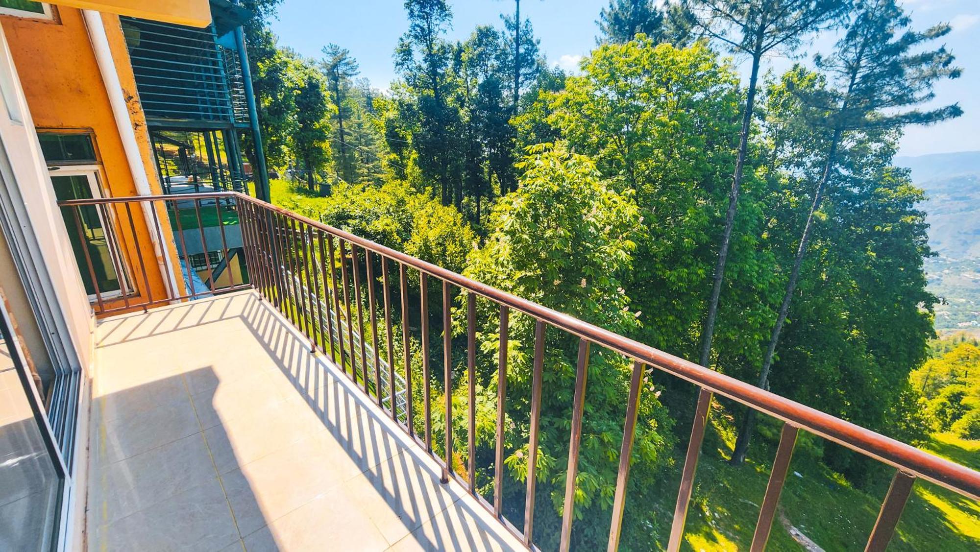 Delano Residence Murree Esterno foto
